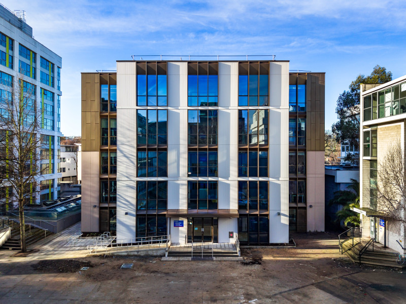 Informatics Teaching Laboratory for Queen Mary University of London